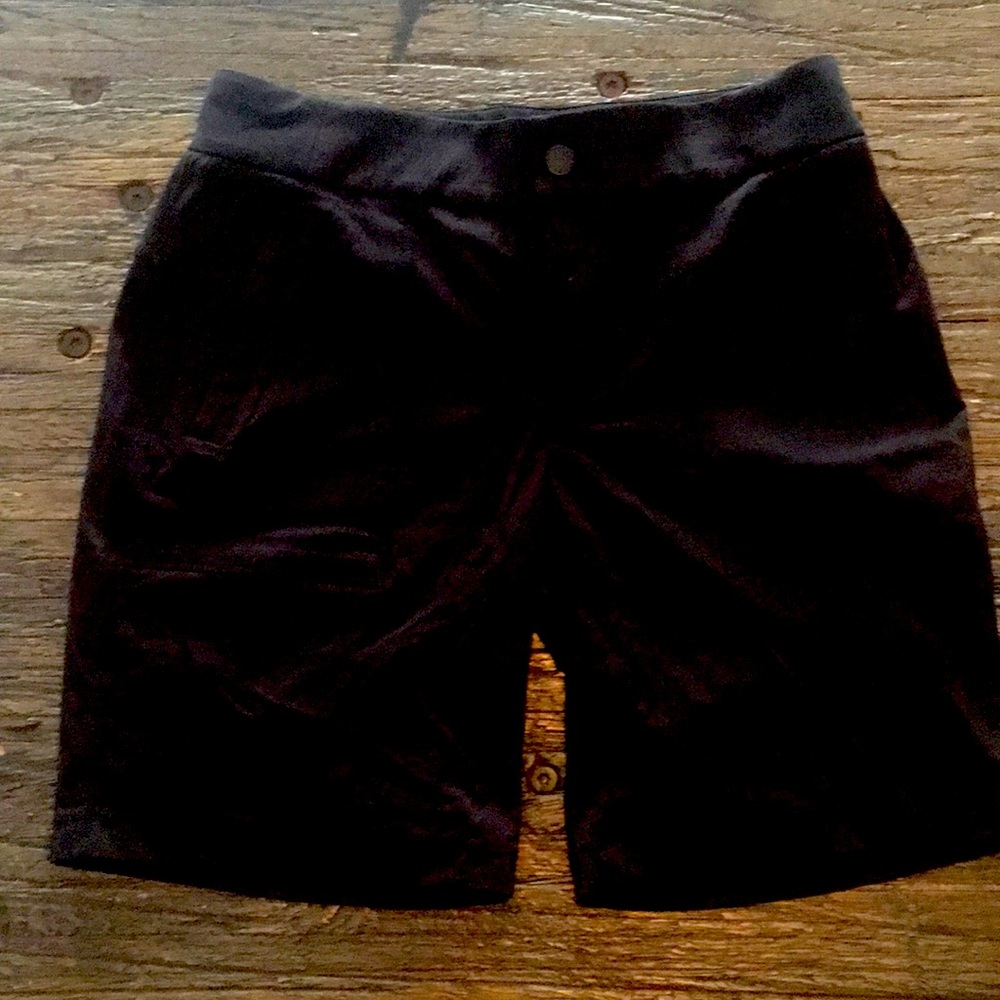 Black quick dry Athleta board/hiking shorts 4